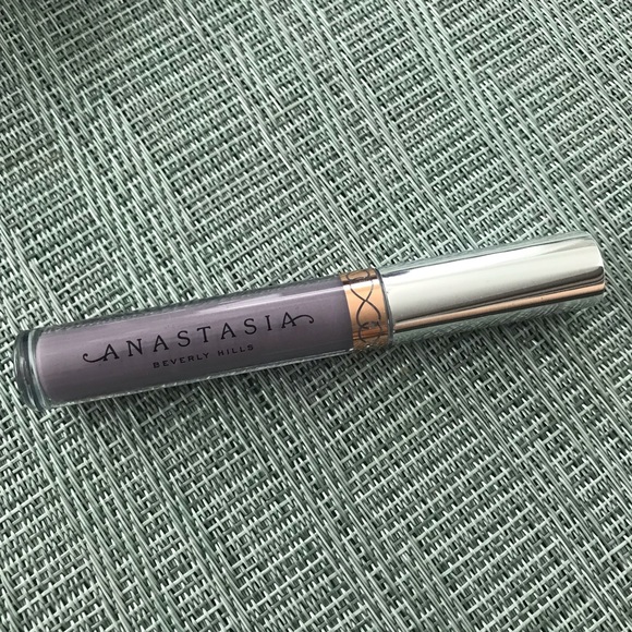 New Anastasia liquid lipstick in clover! - Picture 2 of 3